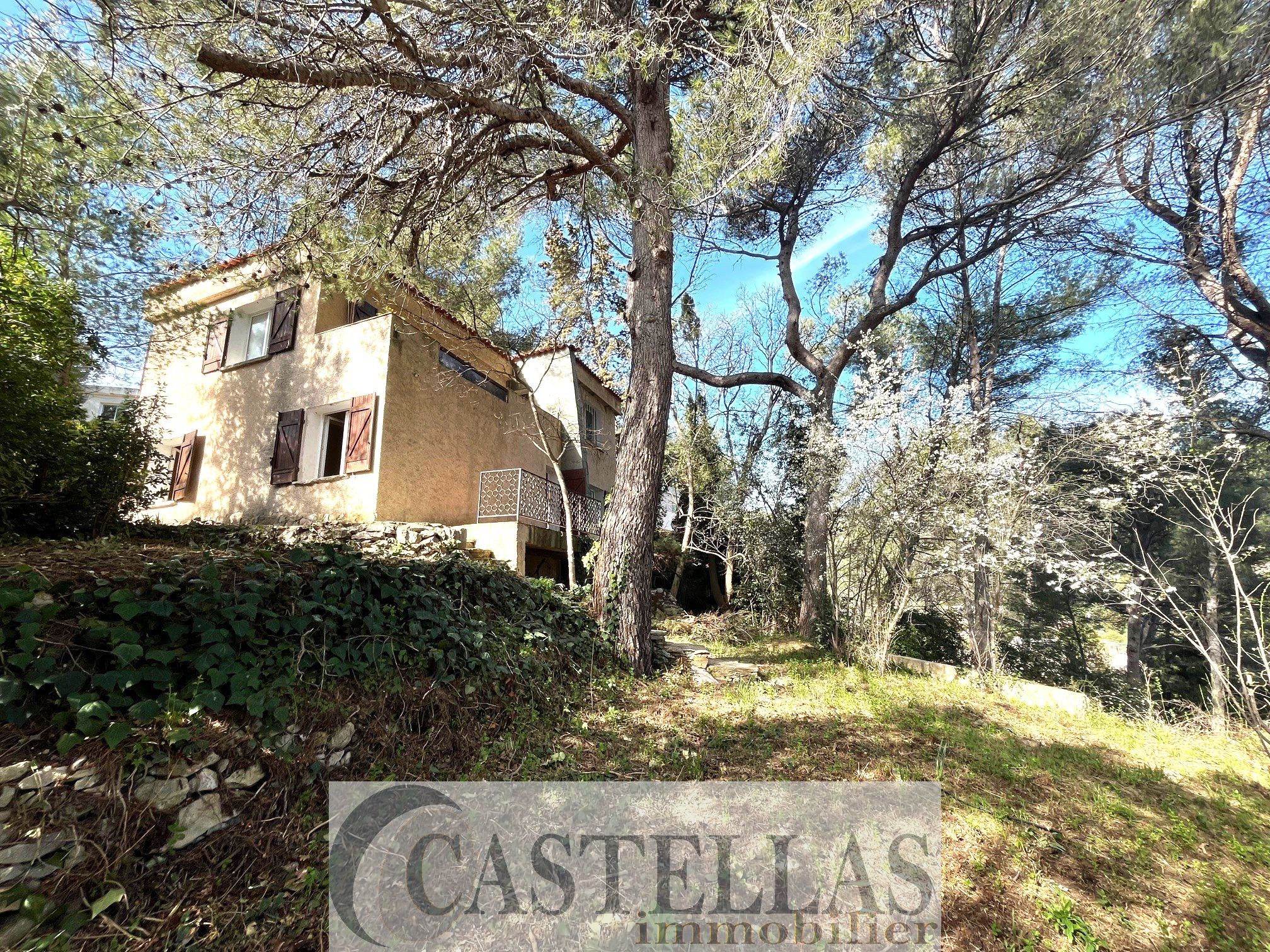 Agence immobilière de Castellas Immobilier Carnoux