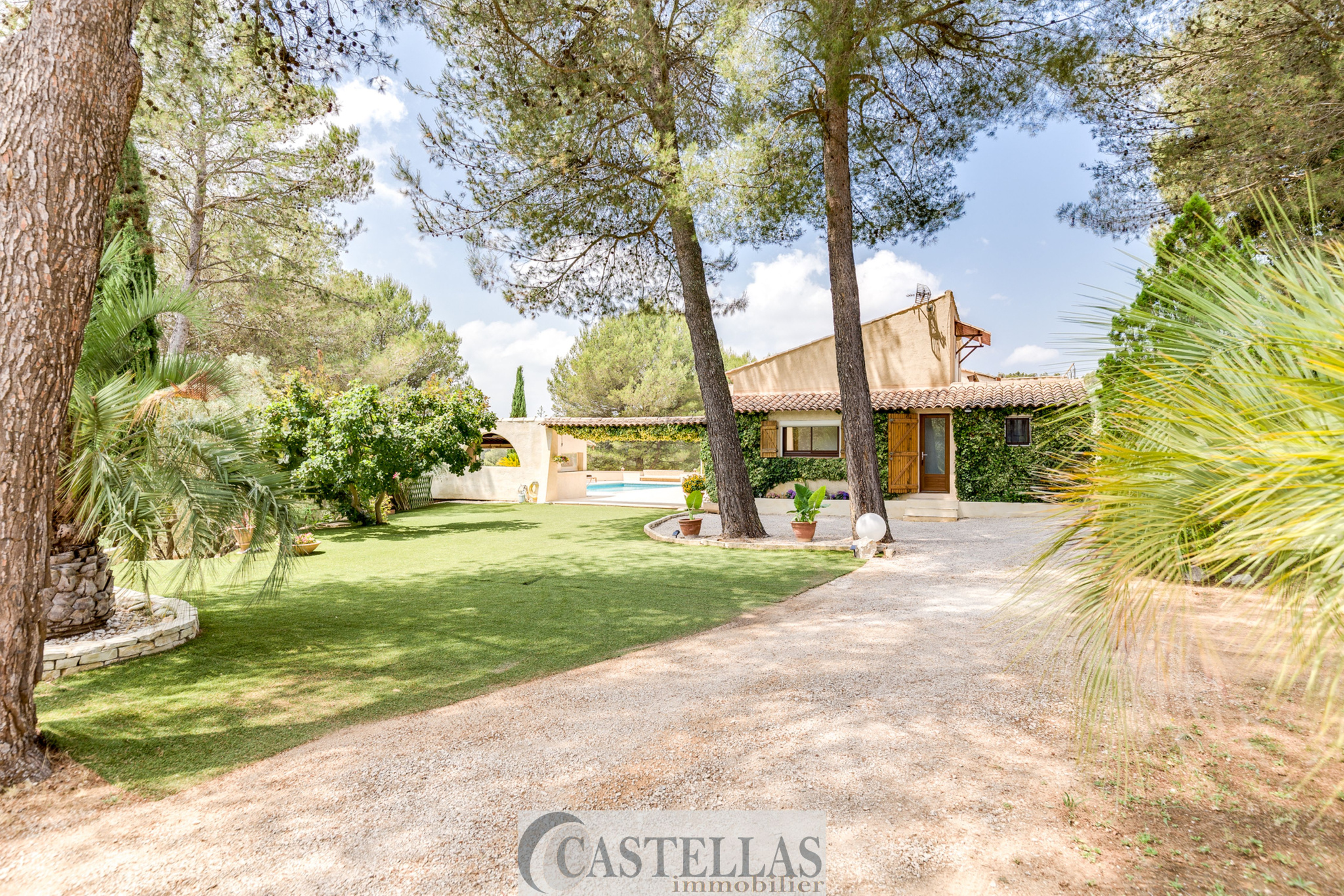 Agence immobilière de Castellas Immobilier Carnoux
