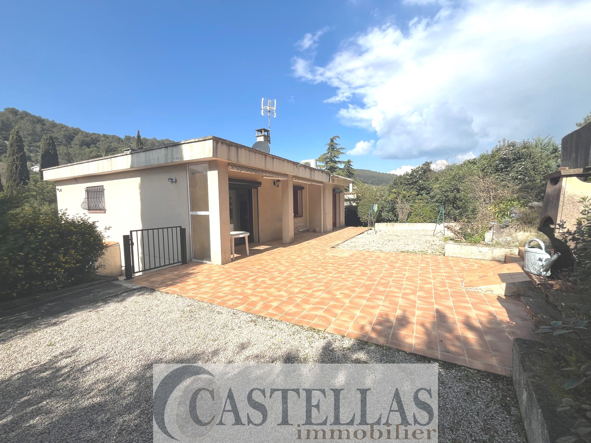 Agence immobilière de Castellas Immobilier Carnoux