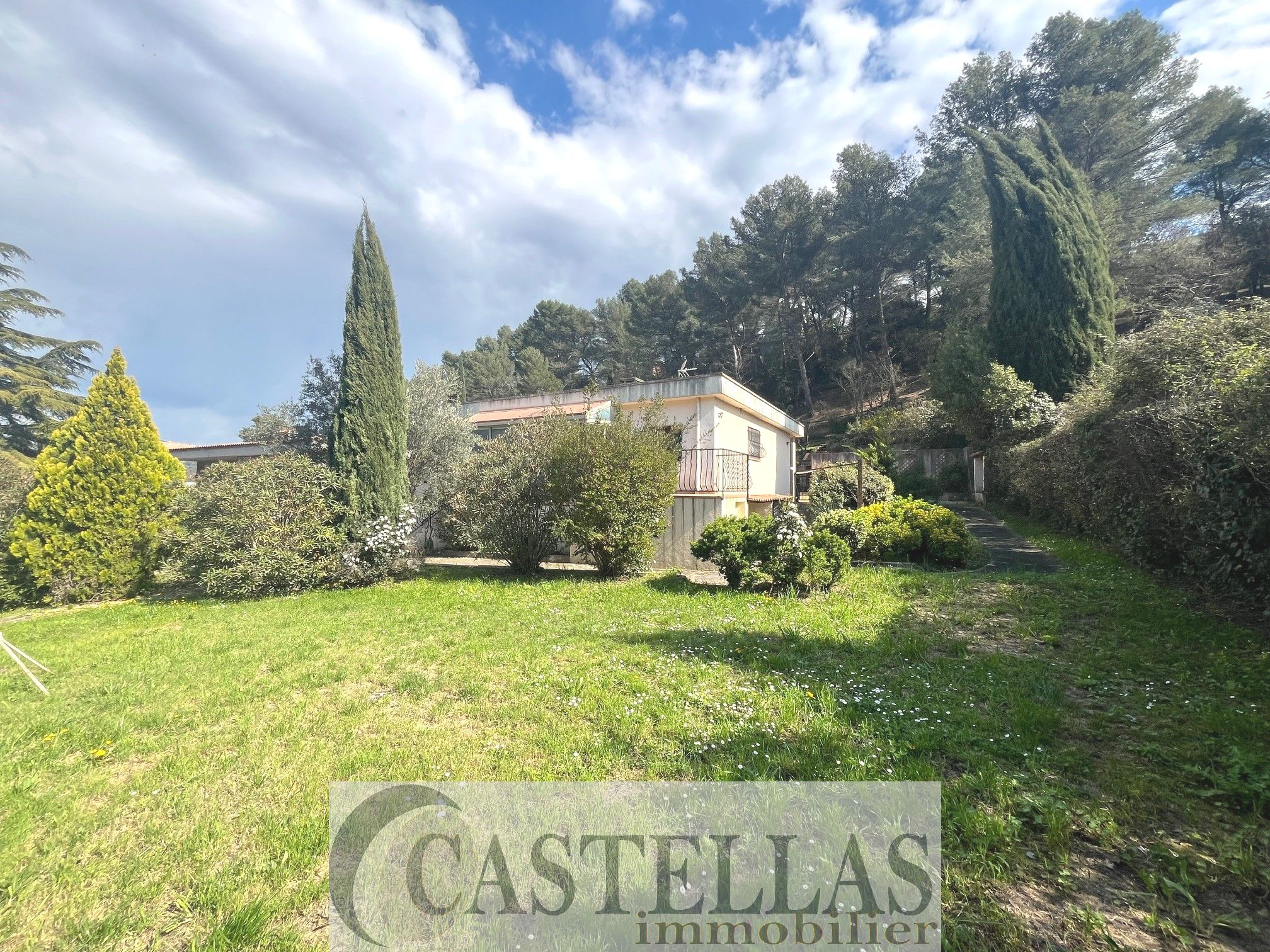 Agence immobilière de Castellas Immobilier Carnoux